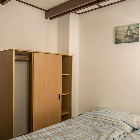 Aranysellő Pensión Abádszalók