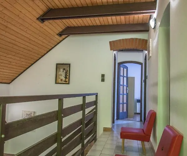 Konukevi Aranysello Vendeghaz