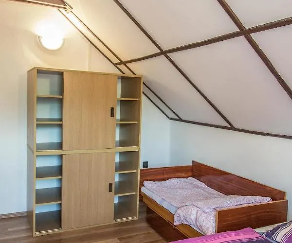 Aranysello Vendeghaz Abádszalók